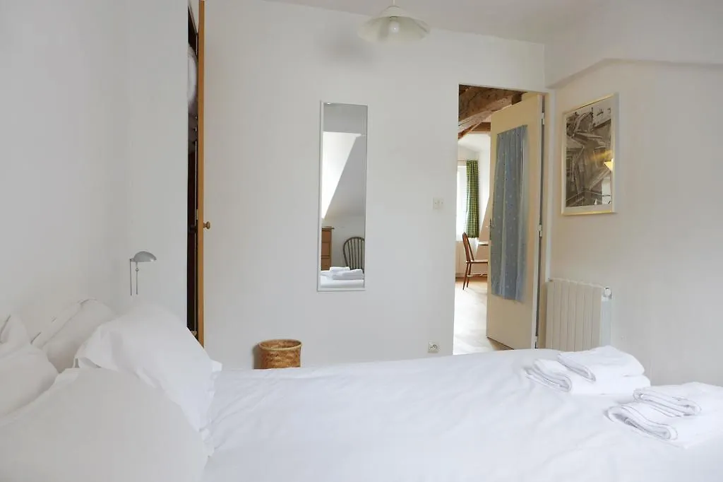 Le Jardin Du Marais Apartment *