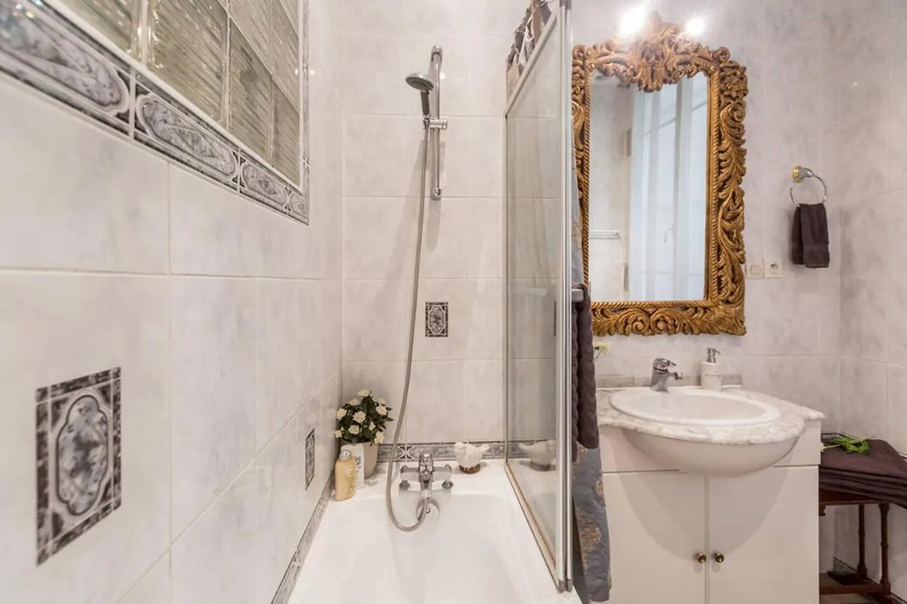 Apartment Le Jardin Du Marais Paris